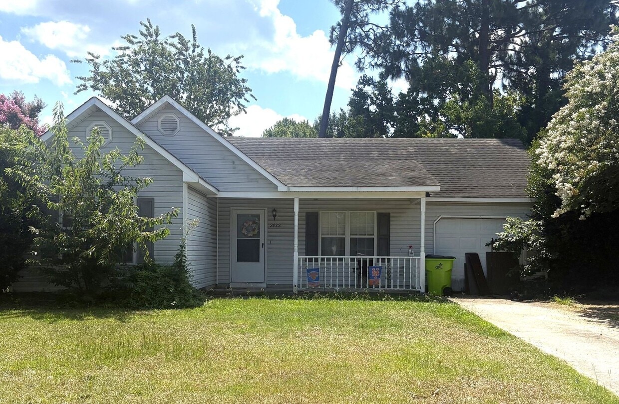 Building Photo - 2422 White Rd