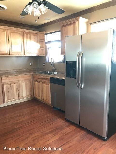 Foto del edificio - 3120 N Pine View Dr
