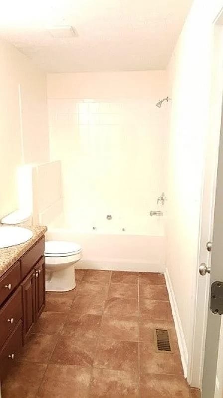 Building Photo - 2710CW