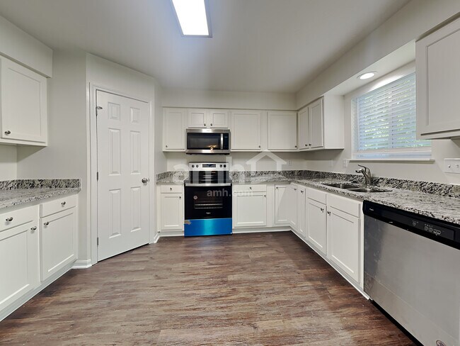Foto del edificio - 628 Buckshire Glen