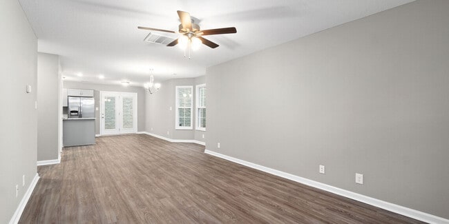 Building Photo - 955 Big Sky Dr