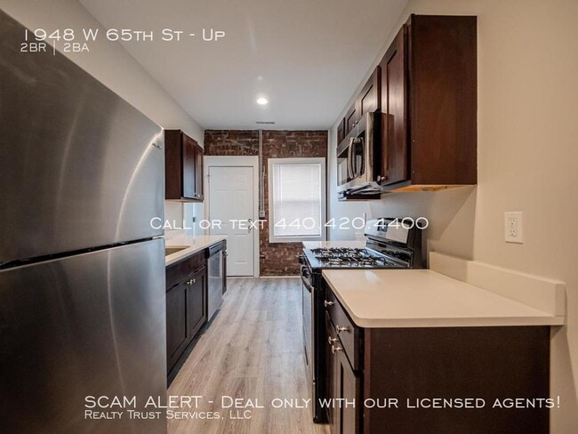 Building Photo - 1956 W 65th St