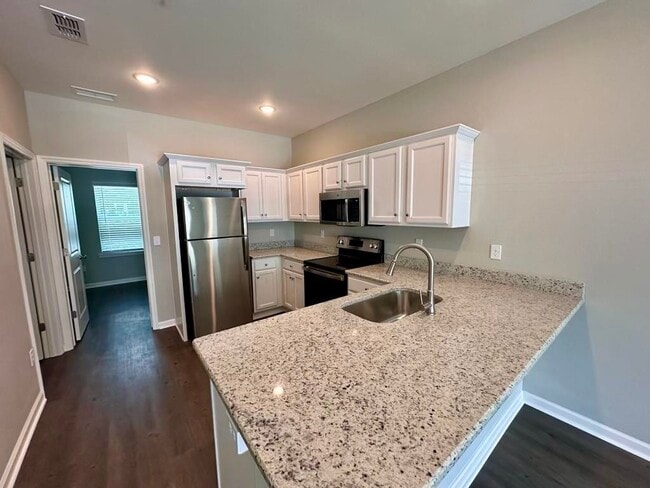 Building Photo - 2280 Del Carmel Way