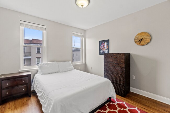 Building Photo - 3554 Warder St NW