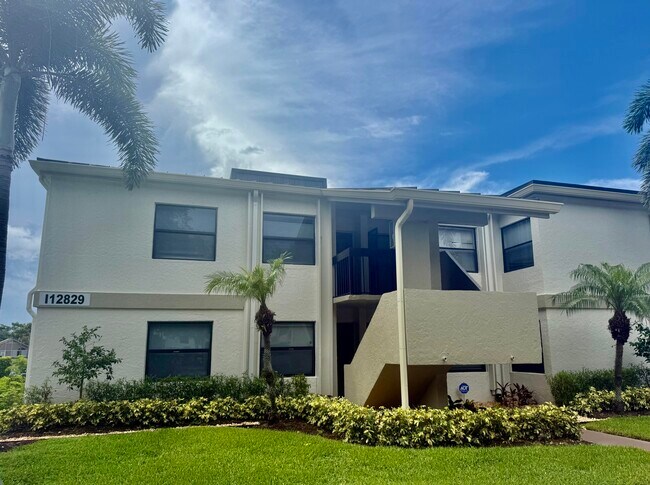 Foto del edificio - 12829 Briarlake Dr