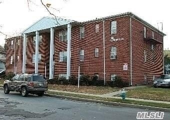 Primary Photo - 1100 Peterhoff Ave