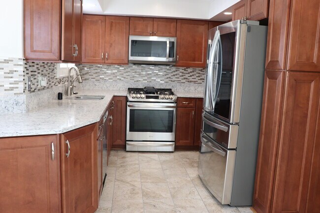 All brand new appliances are included - 18342 Malden St