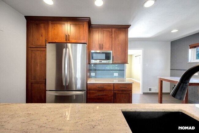 Building Photo - 3BR 2BA House in Cherry Hills Vista