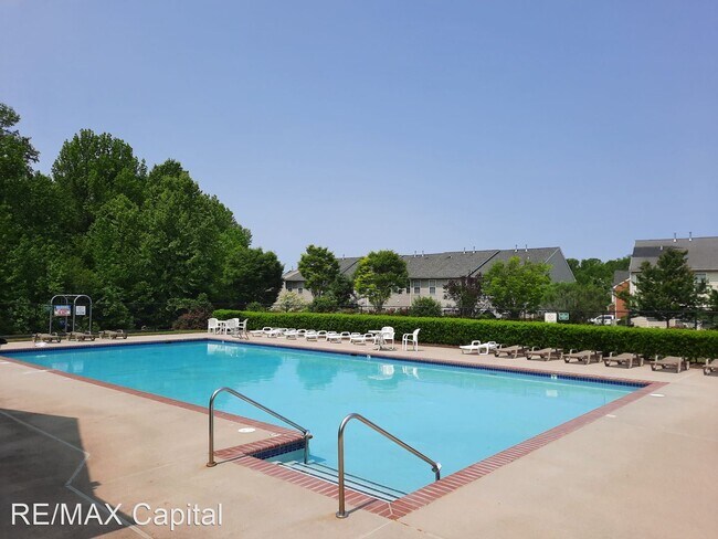 Foto del edificio - 4 br, 3.5 bath House - 4660 MINUTEMEN WAY