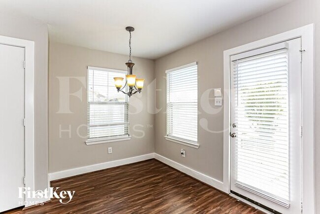 Foto del edificio - 20730 Settlers Lake Cir N