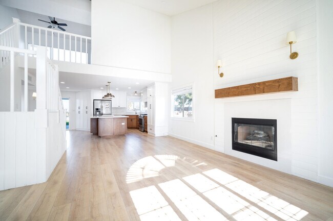 Building Photo - 6949 Black Ridge Dr