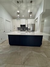 Building Photo - 116 Windrift Dr