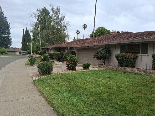 Outside - 6576 Harmon Dr