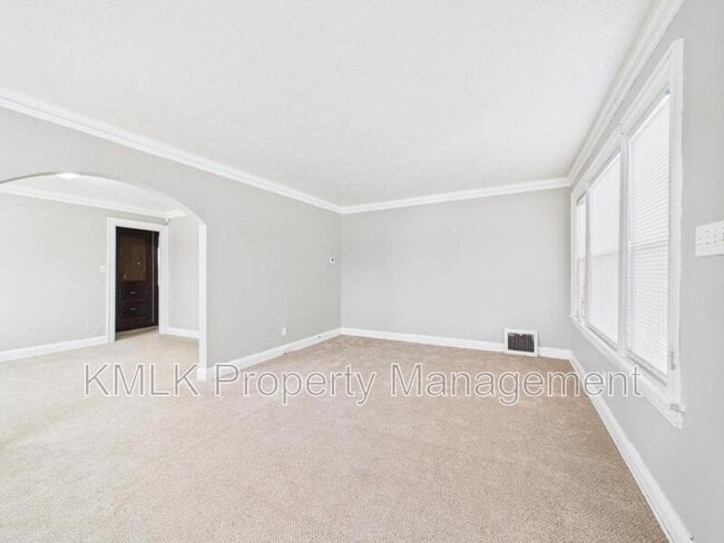 Building Photo - 916 Peckham St