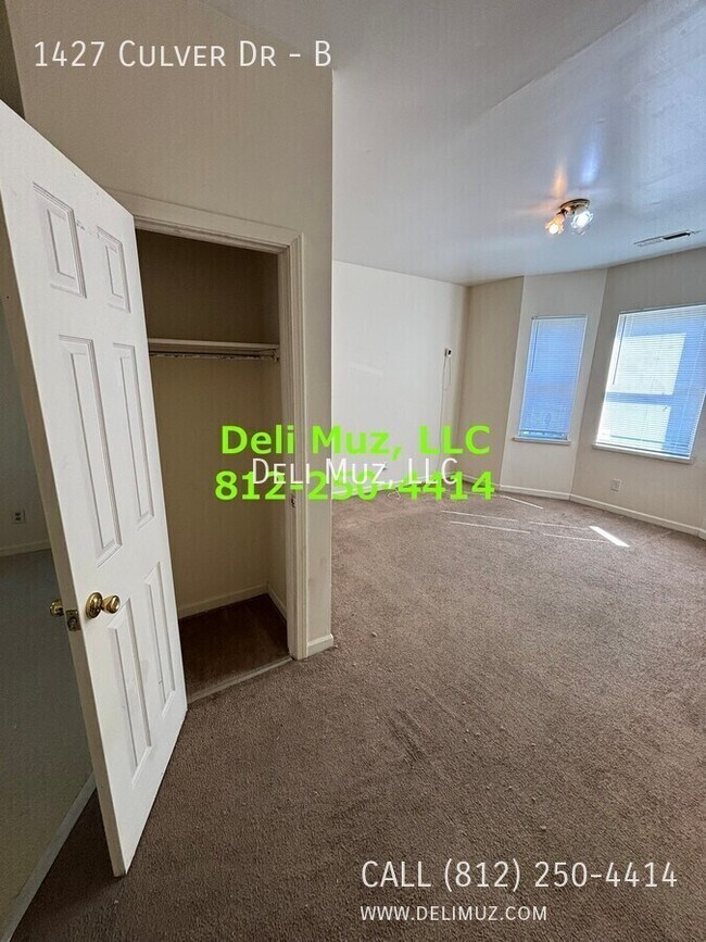 Building Photo - 1427 Culver Dr