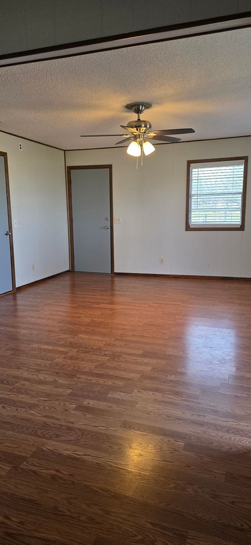 Foto del edificio - 5006 TX-7