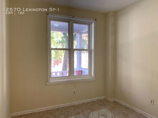 Building Photo - 2570 Lexington St