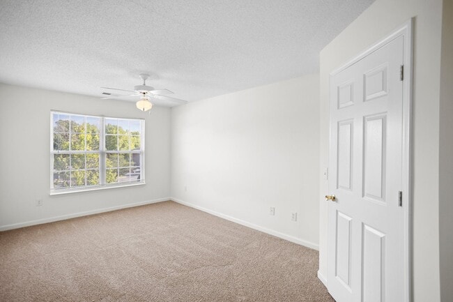 Building Photo - Greenhaven Trace Apartments
