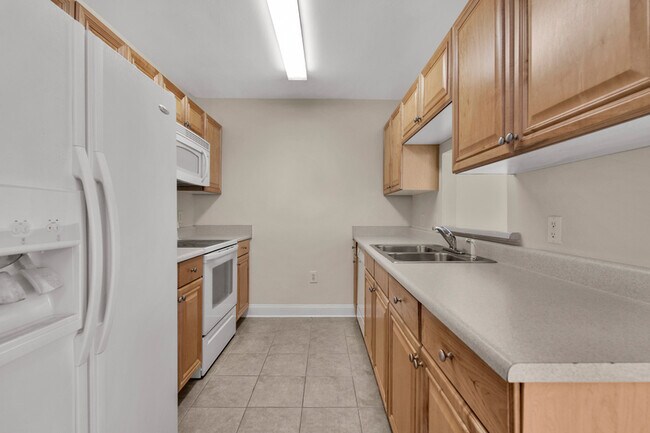 Building Photo - 554 Wingspan Way