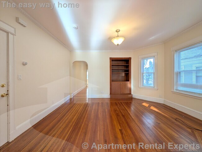 Photo - 179 College Ave Apartment