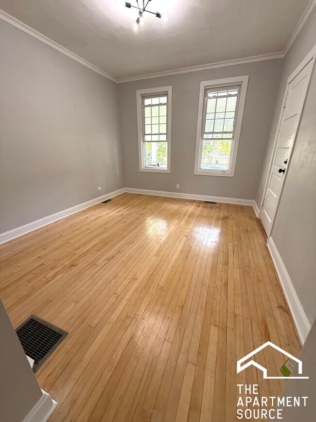 Foto del edificio - 3714 W Cortland St