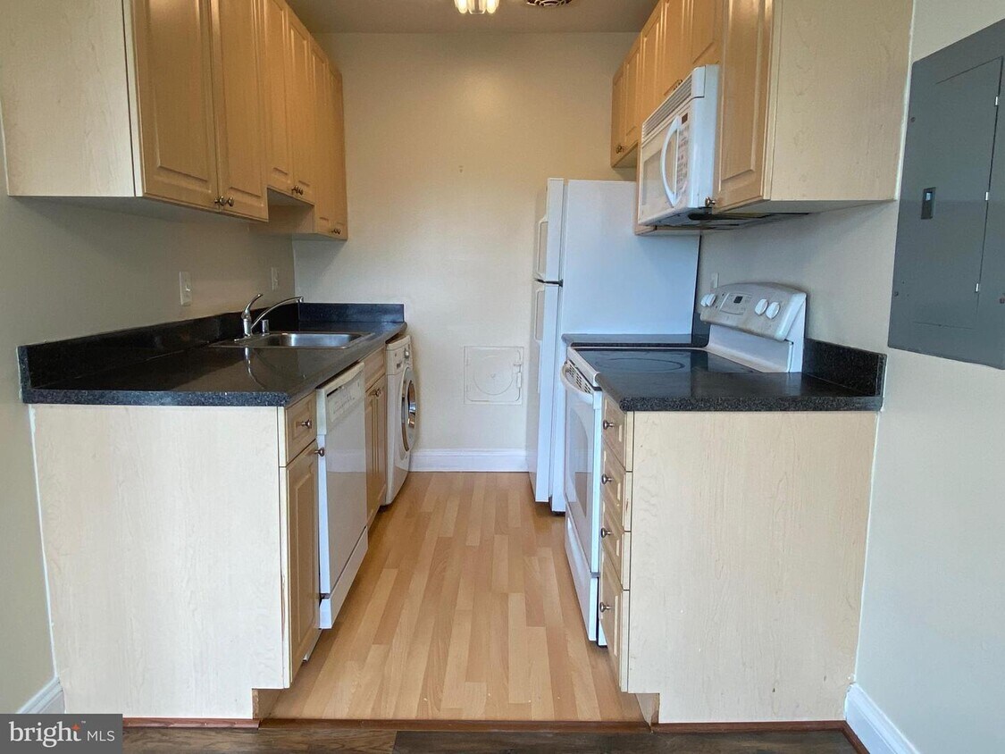 1001 Chillum Rd Unit 414, Hyattsville, MD 20782 Condo for Rent in