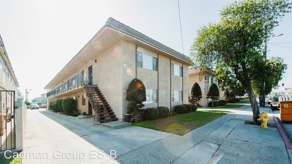 Primary Photo - 1430 W Carson St