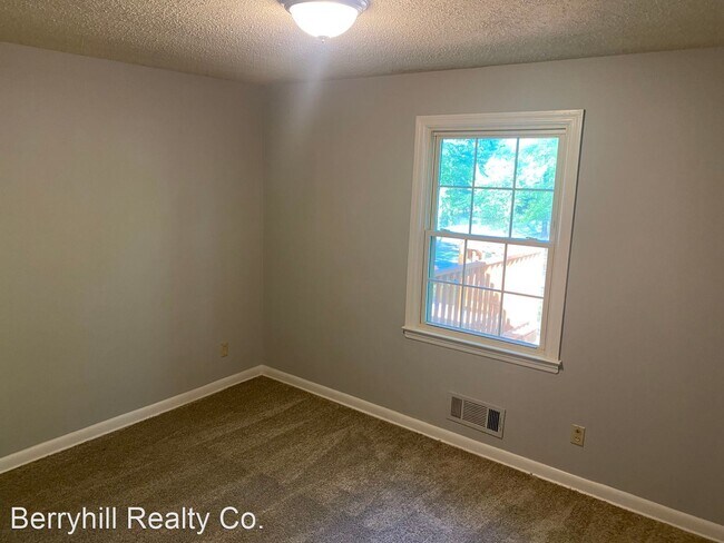 Building Photo - 3 br, 1 bath House - 3500 Sudbury Rd
