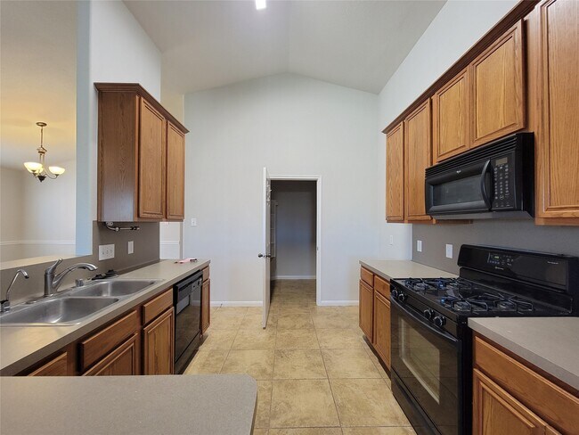 Foto del edificio - 2723 Wild Oak Park Dr