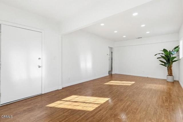 Foto del edificio - 1020 Cerritos Ave