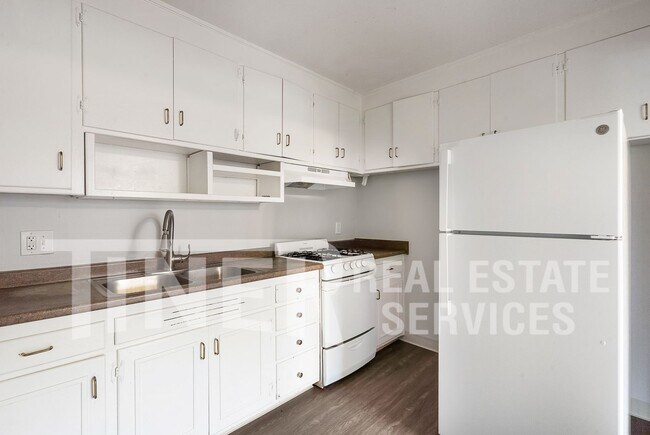 Foto del edificio - 10193 Crawford Way