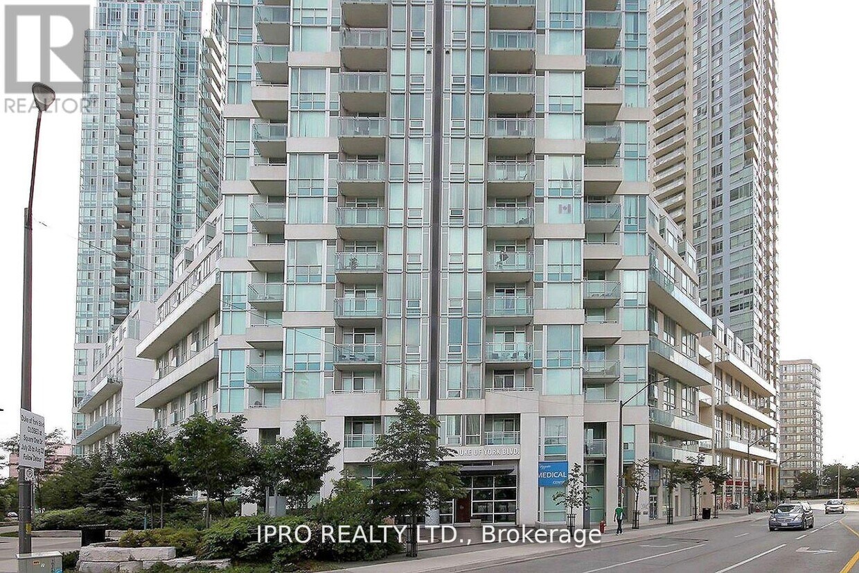 Primary Photo - 3939-3939 Duke of York Blvd