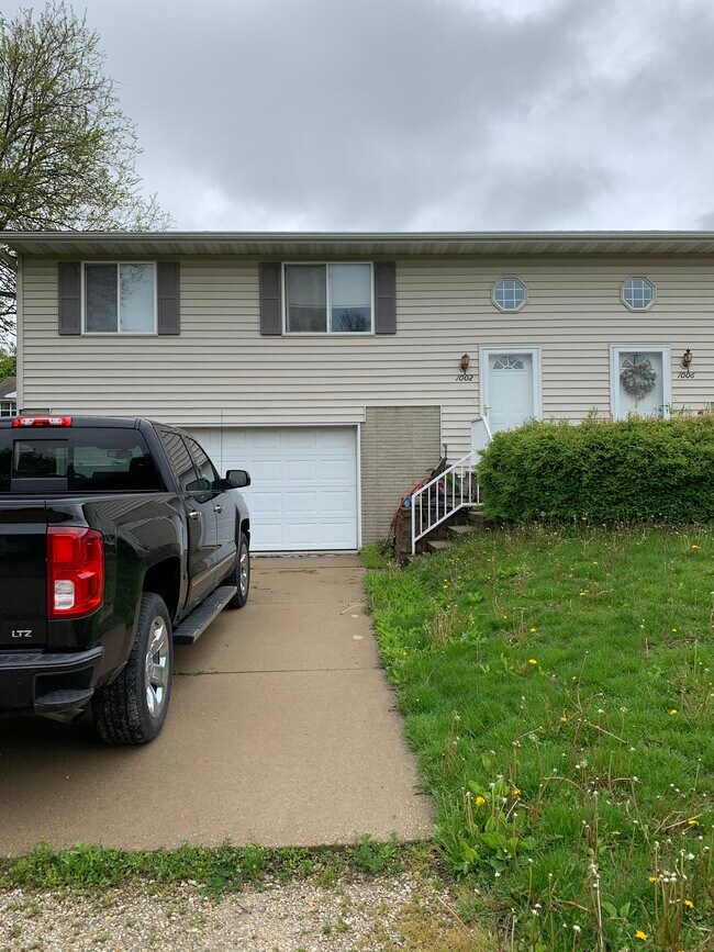 Foto del edificio - 1002 Quarry Ave SW