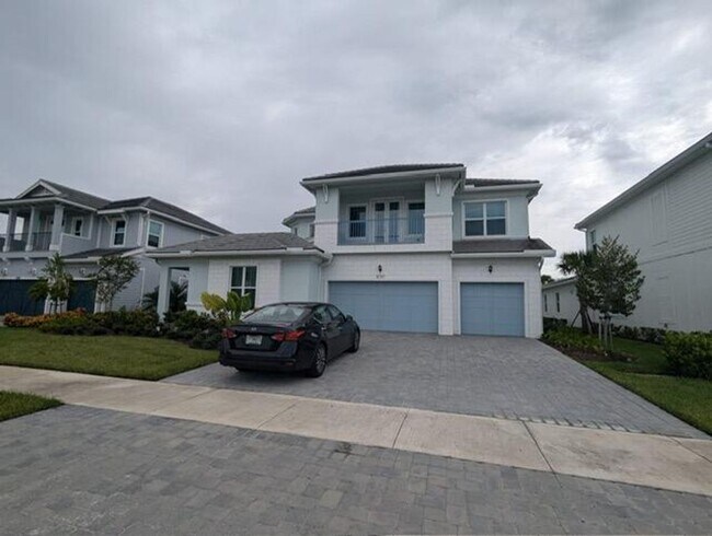 Foto del edificio - 9292 Crestview Cir