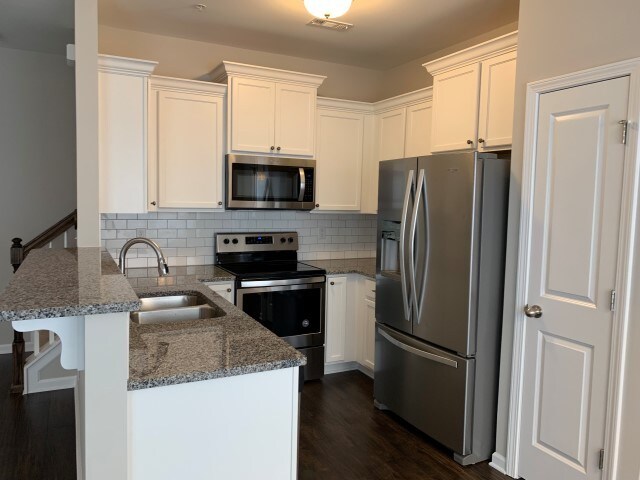 Foto del edificio - 405 Birr Dr