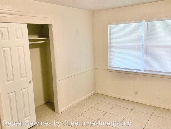 Building Photo - 3 br, 1 bath House - 7755 Helbig Rd