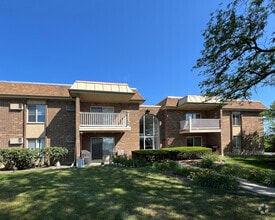 Building Photo - 2415 N Kennicott Dr