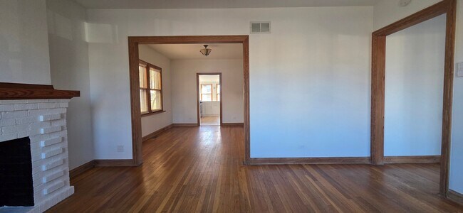 Foto del edificio - 5515 W Grace St