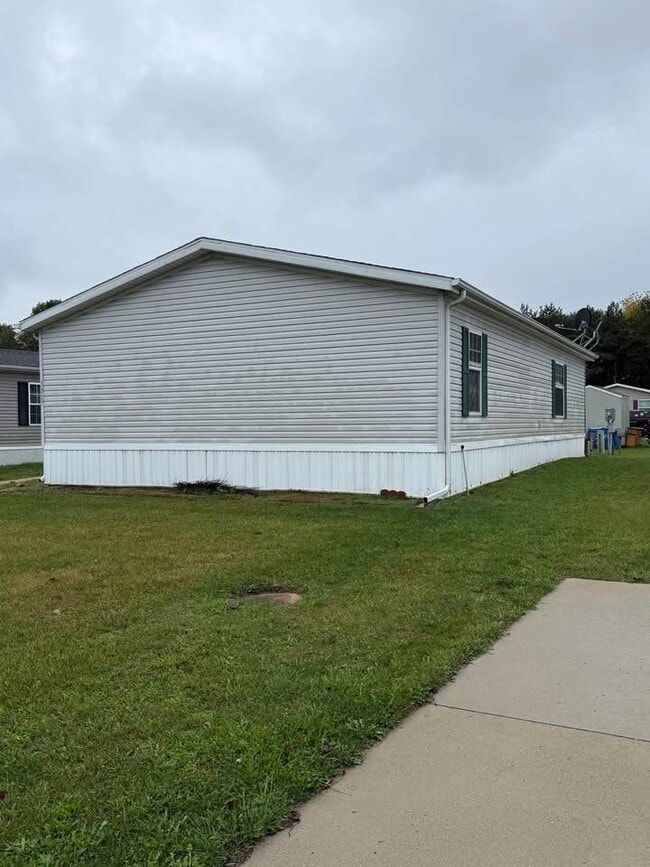 Building Photo - 1317 Sugar Tree Blvd