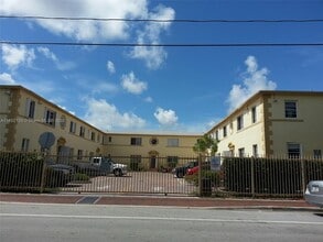 Building Photo - 1330 SW 6th St