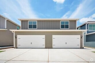 Building Photo - 305 Marsh Ln