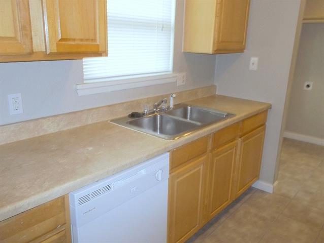 Foto del edificio - 1502 Cardinal Dr