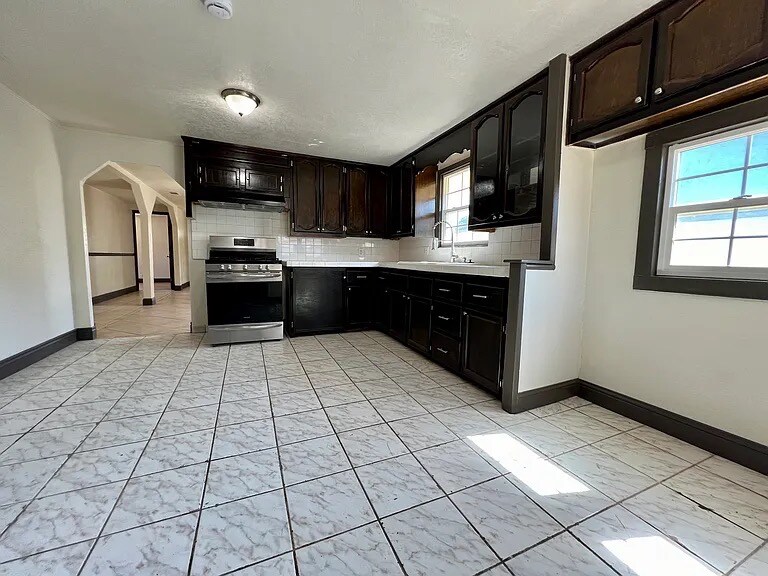 Foto principal - 2611 W Dakota Ave