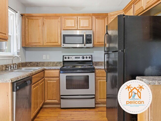 Foto del edificio - Spacious 4 Bedroom, 2 Bathroom Home
