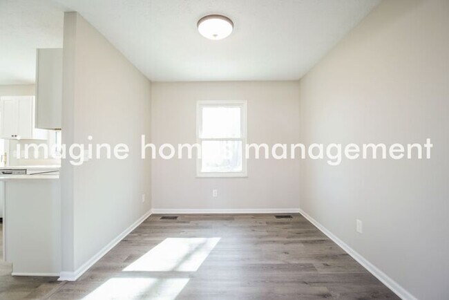 Foto del edificio - 7570 Jeremy Ave