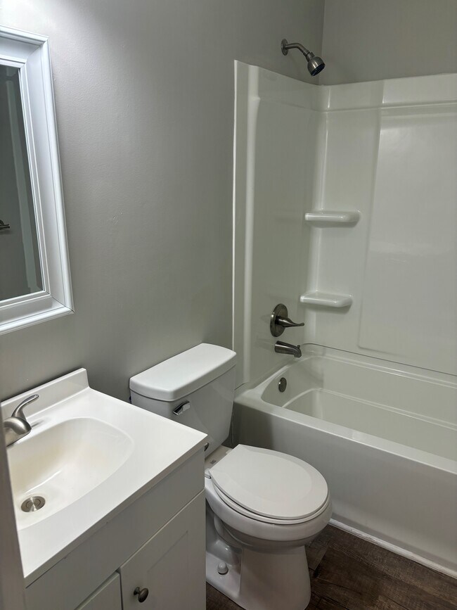 753 Bluff City Hwy Unit A8, Bristol, TN 37620 Condo for Rent in