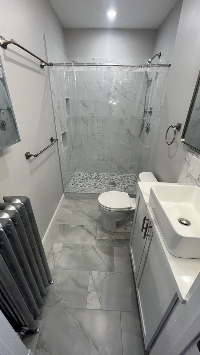 Building Photo - 19 Seaverns Ave