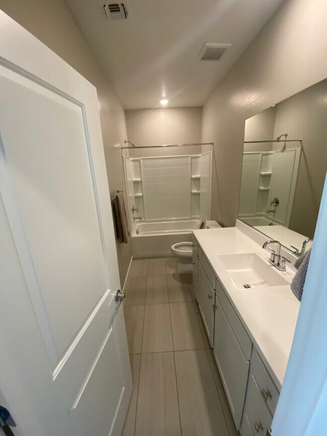 Building Photo - 4847 S Ferric
