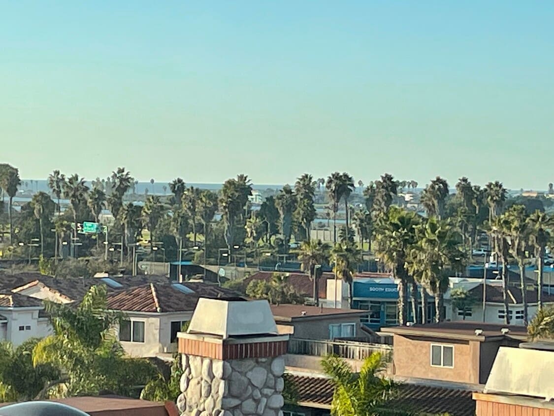 4452 Mentone St Unit Sunset View, San Diego, CA 92107 Condo for Rent