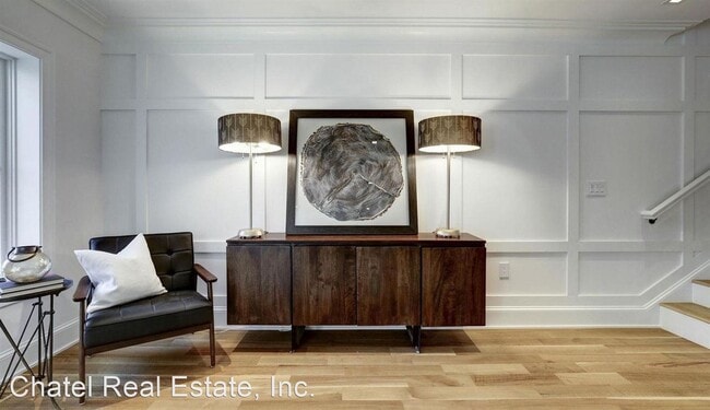 Building Photo - 6 br, 4.5 bath House - 3713 Reservoir Road...